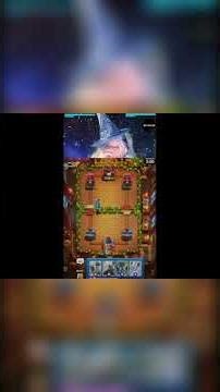 Streamer Battles Glitches & Wins in Clash Royale #shorts