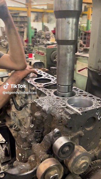 Machining a Cummins engine block ✅ #machining #turning #manualmachinist