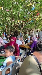 jalan-jalan penang cari makan di teluk kumbar , ombak damai sambil lepak ambil view di tepi pantai Jangan Lupa Follow My Tiktok ⬇️⬇️⬇️ tiktok.com/@mat.esan #MatEsanFoodHunter #penang | Mat Esan Food Hunter