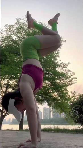 掌握兔子跳：终极手倒立技巧