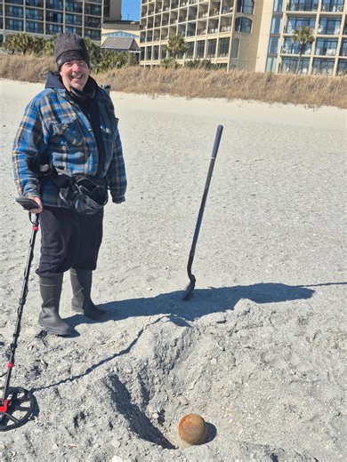 Metal detecting hobbyist shares experience on finding active cannonball in North Myrtle Beach