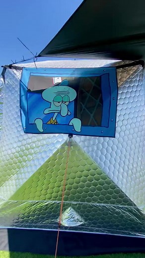 These space-age tents allow EDC attendees to not die under the Vegas sun 🎥 Luis Roman | Las Vegas Locally