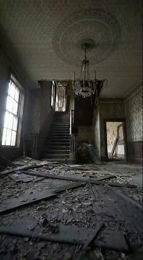 Exploring an Abandoned 1897 Victorian House Collapsed Ceilings, Flooded Basement & Hidden Room