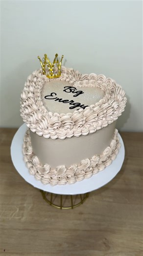 Delicious Heartcake Beige Layer Cake Recipe