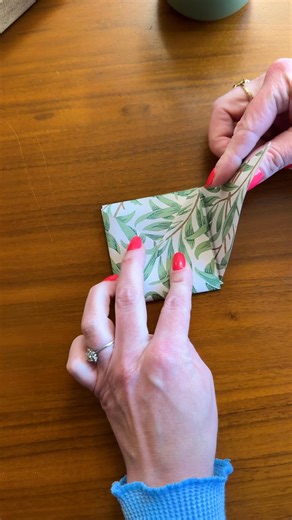 Jeff & Lauren | 🌿 DIY paper box. #papercrafts #williammorris #gifts | Instagram