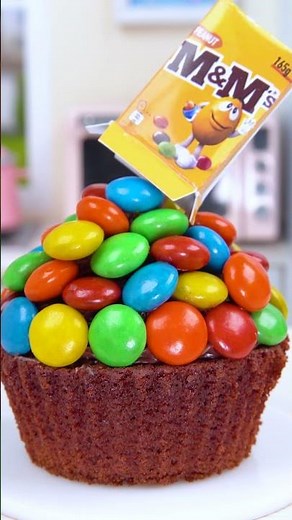 Mini Chocolate KitKat Cake With M&M's🍫 Satisfying ASMR |Mini Cake #shorts #asmr #miniature #minicake