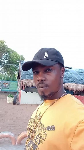 Vidéos de poppy (@smallpoppy) avec son original - poppy