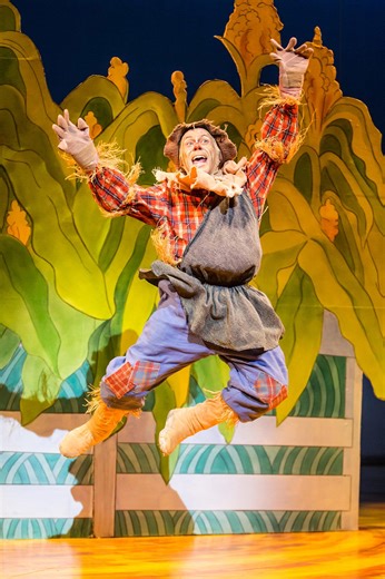 St. John’s University alumnus Dean Holt plays the Scarecrow
