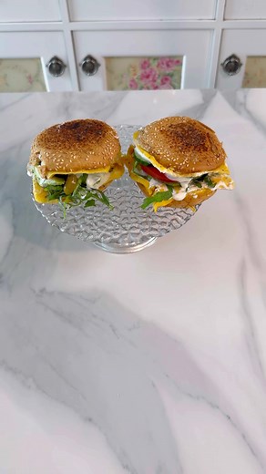 طريقة جديدة لعمل برغر اللبنة للفطور