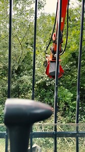 169K views · 2.2K reactions | Our kind of office  Green area maintenance, powered by the 헚헿헶혇혇헹혆 헠ퟰퟱퟬ헲  From residential brush to roadside vegetation, this excavator mulcher delivers a tough build and pure shredding power  Credits: Apache Forestry  #Prinoth #GrizzlyM450e #prinothvegetationmanagement | Prinoth Vegetation Management | Facebook