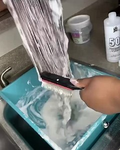 How to do a Bleach Bath Part 1 #foryou #bleachbathhair #bleachbath #bleachwig #bleachwigknots #bleachingmyhair #wigs #foryoupage #explorer #4x4laceclosurewig #tiktok #columbiastylist #revampwig #blacktoblonde #laceinstall | XCsunnyHair