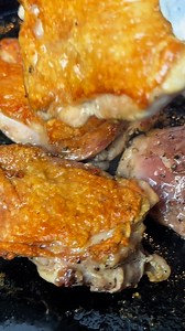 ✨ Golden. Crispy. Perfect. Every time. ✨ These chicken thighs are juicy on the inside, crispy on the outside, and always a crowd-pleaser. Do you want to see how I make them? 👨‍🍳🍗 #CrispyChicken #DinnerGoals #cheftips #FoodieFavorites #FlavorPacked #cooking101 | TheFlavors