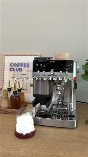 making a latte has never been easier (and cuter) ☕️🍓