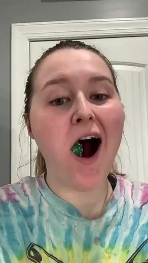 Easy Crack Grape Tutorial