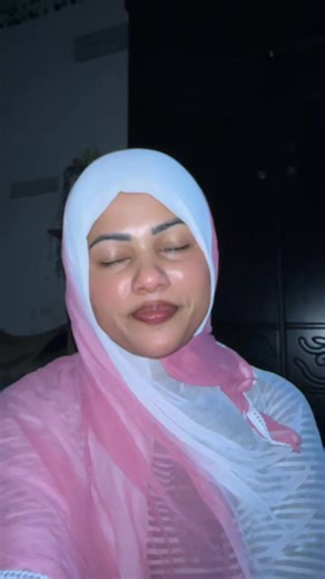 Nafaisa Nisha on Instagram: "Ami koto ta lucky bujhate parbo na alhamdulillah bole sesh korte parbo na . Mon vorbe na amar jonmodin er raat sho be barat chilo ar dirgho 20 bochor por abar o thik same date and same bar e amar birthday ashlo . Ami koto w8 korechi ekta bar mongol bar ta ashto Masaallah ebar chole e ashlo . Ami jotoi Morden hoi na kn ami vhitore ek musolli ache . Ami amar din vule jai na . Amar iman vule jai na . Eta ami gorbito ami muslim. Ami Allah r kache shukriya shob kichu r jo