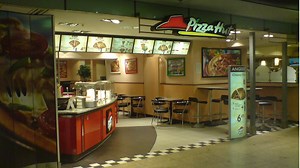 Pizza Hut updates hand-tossed crust for first time in a decade