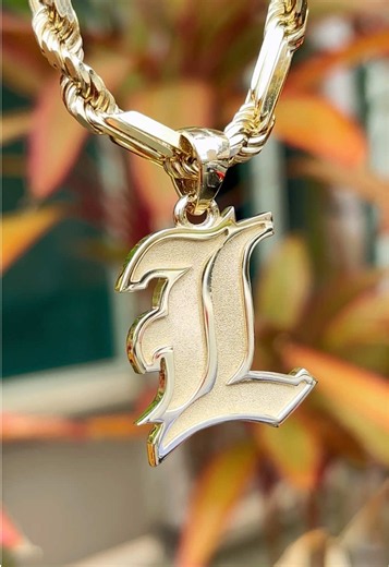 Custom ordered. Custom made. All in-house, right here in Hawaiʻi. 🌺🌴 Created for Father’s Day, this custom 14KT solid gold 3D “L” initial pendant features a raised high-polish gold border with a recessed sand-textured finish, adding depth, contrast, and dimension. From concept to completion, every piece is designed and crafted by our team. Whether you’re celebrating Father’s Day, birthdays, anniversaries, or life’s biggest milestones, we bring your dream jewelry to life with solid, heavy, heir