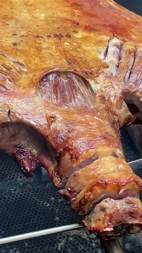 Cutting Into Perfection - Whole Roasted Meat #satisfying #shorts