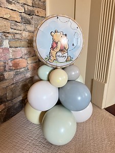 Winnie the Pooh Balloon Centerpiece | Pooh Bear Baby Shower | One Hundred Acre Wood Birthday | Our Hunny is One | A New Chapter is About To - Etsy Canada