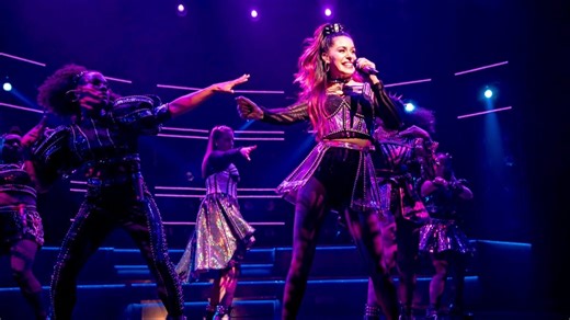 15 Best Broadway Singers of All Time - Singersroom.com