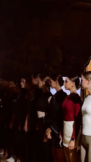 Milan Fashion Week BACKSTAGE. Palazzo Visconti di Modrone RUNWAY.