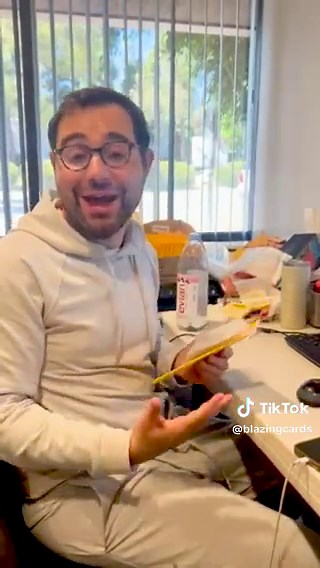 Understanding the Meaning of 'Shadowless' in Pokemon Cards