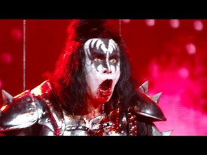 Gene Simmons Spitting Blood in Austin, Tx 12/4/2009.