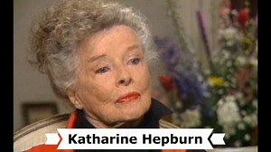 Heute ist der 113. Geburtstag der US-amerikanischen Schauspielerin † Katharine Hepburn (eigentlich Katharine Houghton Hepburn). Geboren am 12. Mai 1907 in Hartford, Connecticut und gestorben am 29. Juni 2003 in Old Saybrook, Connecticut. Katharine Houghton Hepburn wurde am 12. Mai 1907 in Hartford, im US-Bundesstaat Connecticut, als Tochter des bekannten Chirurgen Dr. Thomas Norval Hepburn und der Frauenrechtlerin Katherine Boston-Houghton, in eine wohlhabende Familie geboren. Katharine Hepburn,