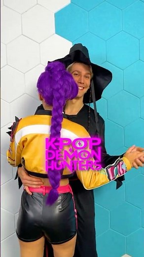 K-Pop Demon Hunter Dance Battle 🕺