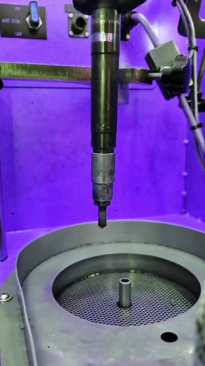DENSO Common Rail Injector Spray Test at 1800 Bar SloMo Video