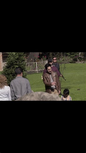 @El Bere Bere El Chema EPISODIO: 45/84.#🇭🇳Walter La historia del mayor enemigo de El Señor de los Cielos, El Chema Venegas, sus orígenes y cómo se convirtió en uno de los pilares del crimen organizado mundial. Episodios 84/84 El Chema José María Venegas, mejor conocido como El Chema, es un personaje ficticio de la serie de Telemundo El Señor de los Cielos , creada por Luis Zelkowicz. El papel fue interpretado por Mauricio Ochmann desde el último episodio de la primera temporada de la serie en