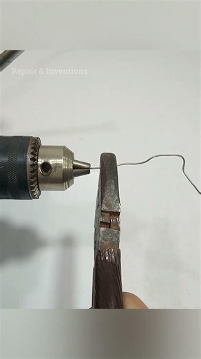 How to Straight Moulded Metal Wire Easily DIY Wire Straightening Hack #lifehacks #diy