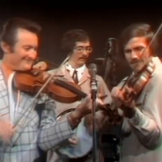 24K views · 731 reactions | Jim & Jesse - 1976 - Twin Fiddle Instrumental #fiddle #bluegrass #legends | World Bluegrass Day | Facebook