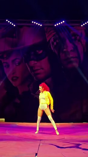 #circus #universal #freddiemercury #⭐️