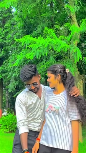 Paswan Ravindra Babu on Instagram: "साड़ी नीला नीला गे……….❤️🥰🥀 @mansha_paswan_100k @ravindra_mahi_100k @real_ravindra_babu @ravindra__babu_50k #Trend #trending #songs #Bhojpuri #Bhojpuri #reels #instagram #instagood #trendingsongs"