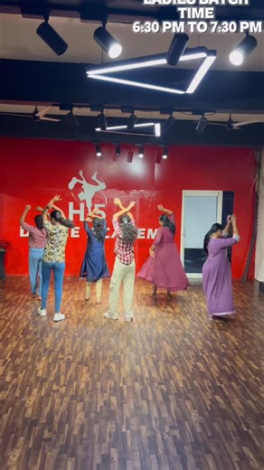 Hi5 Dance Academy on Instagram: "LADIES BATCH … . . . #hi5danceacademy #trendingreels #trending #dance #2025"