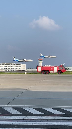 Low Pass Over Runway of Maldivian's New ATR 72-600s