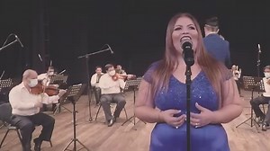 Compartimos la interpretación de la Orquesta Sinfónica de El Salvador del Himno Nacional (composición de Juan Aberle) y del vals "Bajo el almendro" (de David Granadino), bajo la conducción del Mtro. Martín Corleto y la participación de la soprano Lucía Sandoval.🎼🎵🎶 Continuamos la conmemoración de los #199Años de Independencia Centroamericana. | Ministerio de Cultura de El Salvador