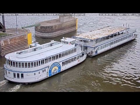 Anson Northrup passing through Lock 19 10-1-25