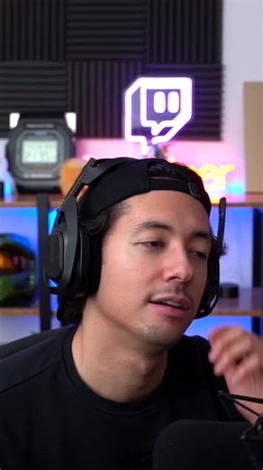 Je suis dans le déni sur ma calvitie 😂😂 @The Locklear fans #reaction #funny #stream #live #drole #fr #locklear #foryou #fyp #turkey #turquie #calvitie #cheveux