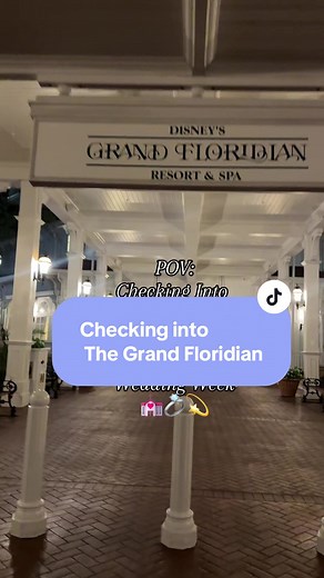 Disney Wedding at The Grand Floridian: Is It Worth It?