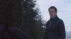 Ich erwarte ja wirklich nicht viel vom Leben. Ein Winter-Wunderland, Schlittenfahren und plötzlich ein gutaussehender Mann auf einem Pferd wie in A Christmas Prince würden mir schon reichen. | Netflix