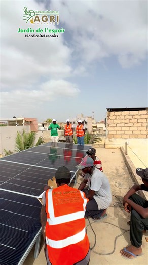 ☀️ EFFA Service : L’énergie solaire au service de tous EFFA Service est une entreprise dirigée par des femmes, spécialisée dans l’installation de systèmes solaires photovoltaïques partout au Sénégal 🇸🇳. Notre mission est de rendre l’énergie solaire accessible aux ménages, aux entreprises, aux exploitations agricoles, aux commerces, aux écoles, aux centres de santé et à toutes les autres structures souhaitant bénéficier d’une énergie propre, fiable et économique. Chez EFFA Service, chaque clien