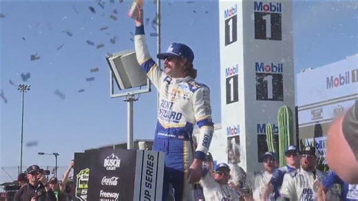 Ryan Blaney wins NASCAR Series race at Phoenix