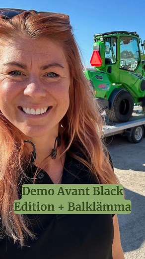 Demodags! Den här gången har jag med mig en Avant 860 Black Edition Balklämma.💚🖤 #lantbruk #entreprenad #maskin #maskinkvinnan #lantbruksmaskiner #valdemarsvik #östergötland #bepart #avant #black #edition #bal #redskap #reels #farmlife #gårdsliv | Maskinkvinnan på Bepart