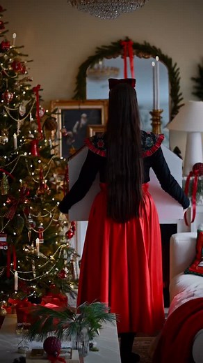 51K views · 2.5K reactions | HOME ALONE❤️✨ One of my favourite Christmas movies凉 #christmasmagic #chistmasdecor #christmasspirit #christmasseason | Maren Baxter Blog | Facebook