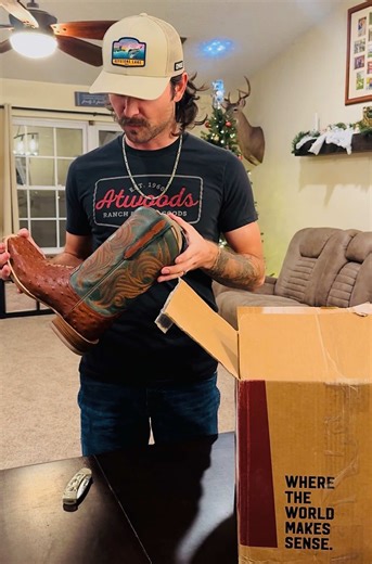 @Atwoods Ranch & Home Goods has been my go-to for outdoor gear and western wear for as long as I can remember, so I’m super excited to be wearing their premium cowboy boots on and off the stage. If you’re wrapping up last-minute Christmas shopping, swing by your local Atwoods or atwoods.com — they’ve got you covered with solid gifts at prices that make sense. #AtwoodsRanchandHome