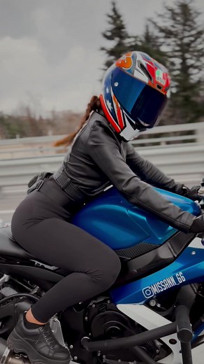 Suzuki Motorcycle Riding Techniques on the Highway