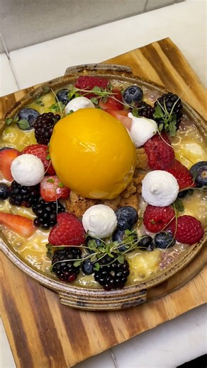 56K views · 551 reactions | Toban Yaki Dessert 襤 passion fruit-white chocolate, almond cookie crumble, mango sorbet | Foody Fetish | Facebook