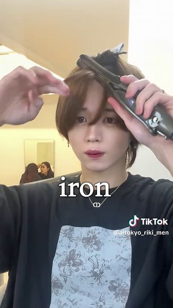 Ultimate Guide to Men's Wolf Haircuts and Styling